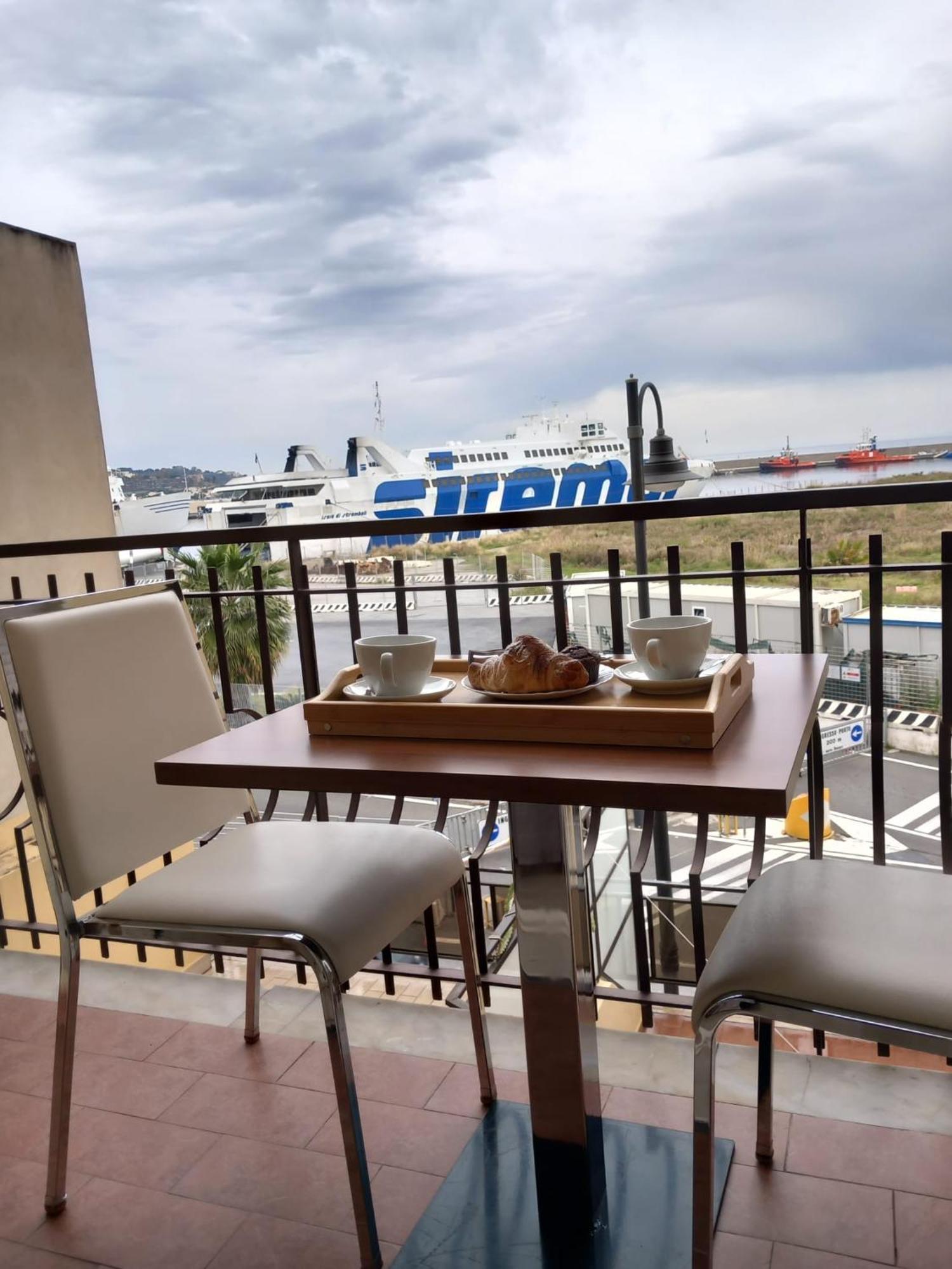 Baaria Porto Rooms มิลาซโซ ภายนอก รูปภาพ